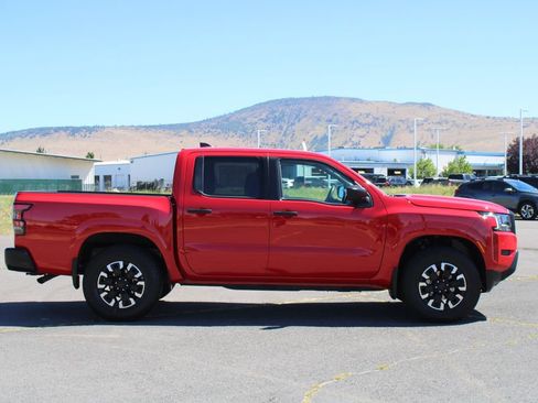 Used 2024 Nissan Frontier S w/ Technology Package AWD/4WD image 7