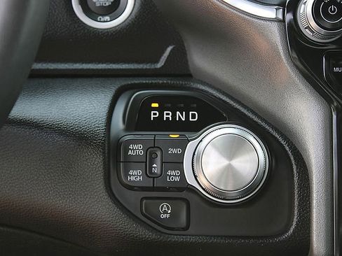 Used 2025 RAM 1500 Laramie image 11