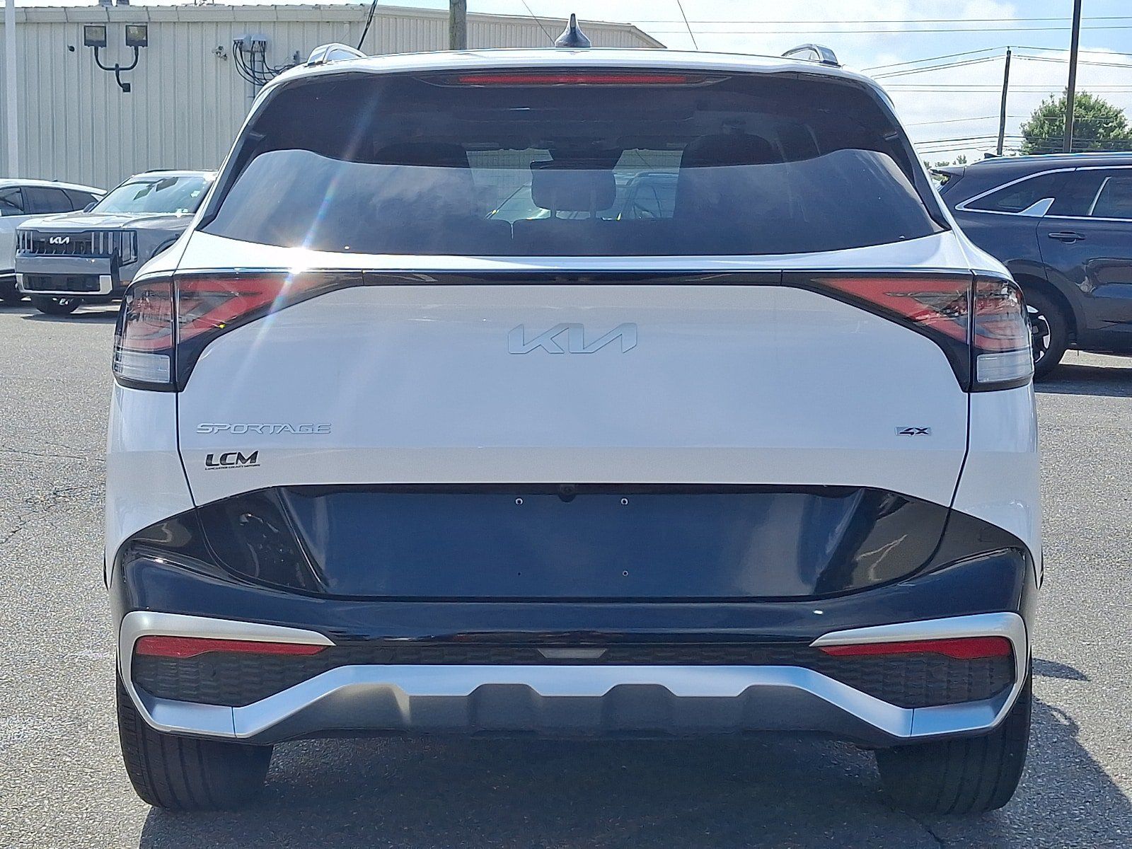 Used 2025 Kia Sportage SX AWD/4WD image 5