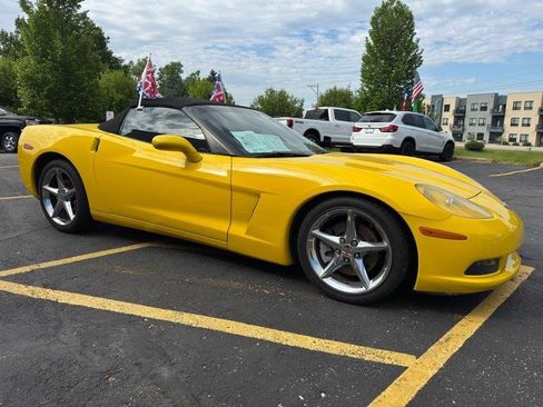 Used 2013 Chevrolet Corvette Convertible RWD image 11