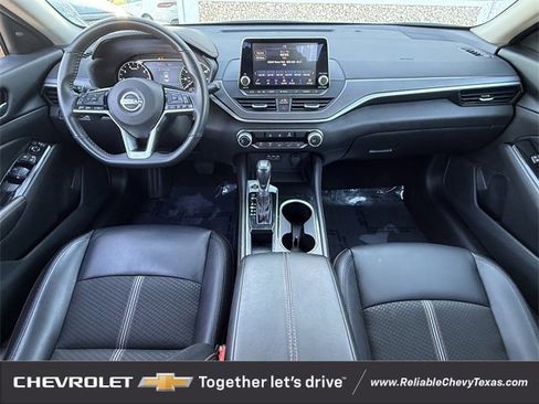 Used 2024 Nissan Altima 2.5 SR image 11