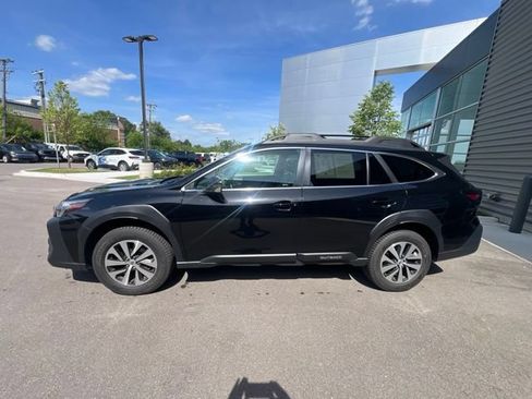 Used 2023 Subaru Outback Premium AWD/4WD image 8