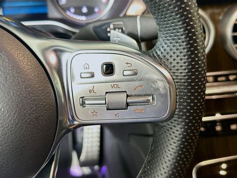 Used 2020 Mercedes-Benz GLC 300 image 17