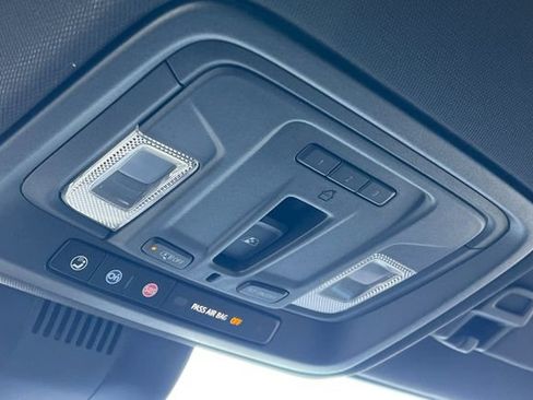 Used 2024 Chevrolet Silverado 1500 ZR2 w/ Technology Package image 24