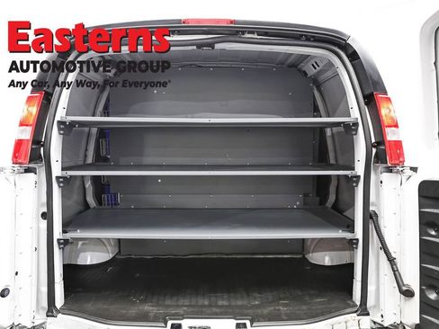 Used 2021 Chevrolet Express 2500 image 9