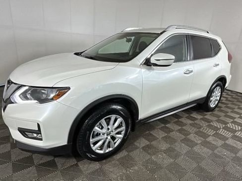 Used 2019 Nissan Rogue SV FWD image 6