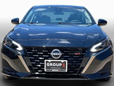 Certified 2025 Nissan Altima 2.5 SR w/ SR Premium Package AWD/4WD image 4
