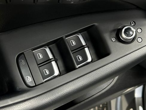 Used 2016 Audi Q5 3.0T Premium Plus w/ Technology Package AWD/4WD image 17