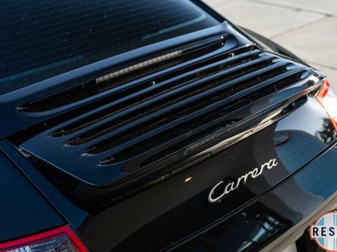 Used 2005 Porsche 911 Carrera RWD image 14