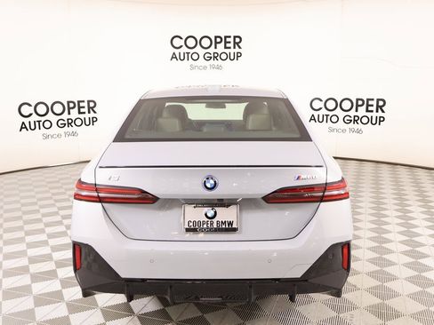 Used 2024 BMW i5 M60 w/ Premium Package image 24