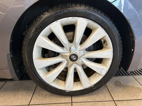 Used 2013 Hyundai Azera w/ Technology Pkg image 13