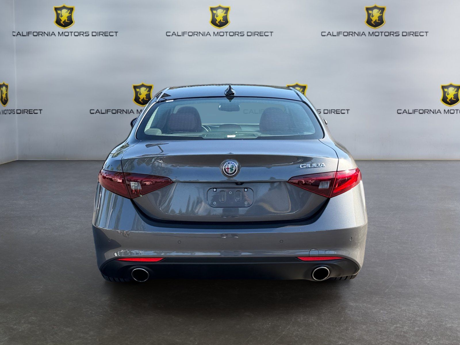Used 2019 Alfa Romeo Giulia RWD image 4