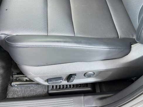 Used 2023 Nissan Rogue SV w/ SV Premium B Package image 20