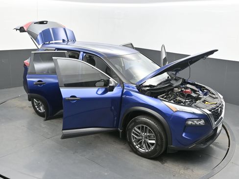 Used 2021 Nissan Rogue S image 38