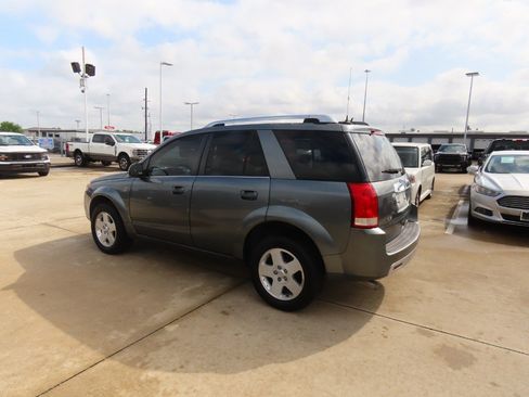 Used 2006 Saturn Vue 2WD V6 w/ Chrome Pkg image 16