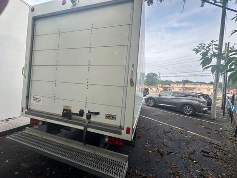 Used 2014 RAM ProMaster 3500 w/ Premium Appearance Group FWD image 7