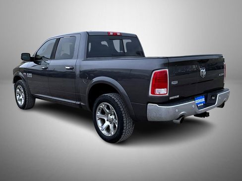 Used 2017 RAM 1500 Laramie w/ Convenience Group image 7