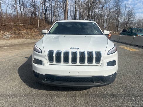 Used 2016 Jeep Cherokee Latitude w/ Cold Weather Group image 6