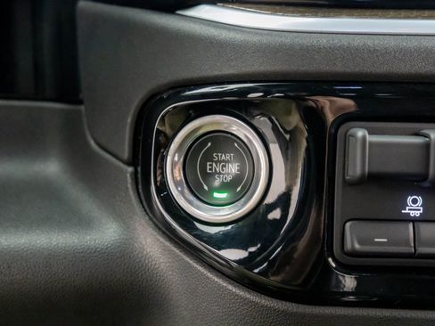 Used 2022 Chevrolet Silverado 1500 RST w/ Convenience Package II image 19