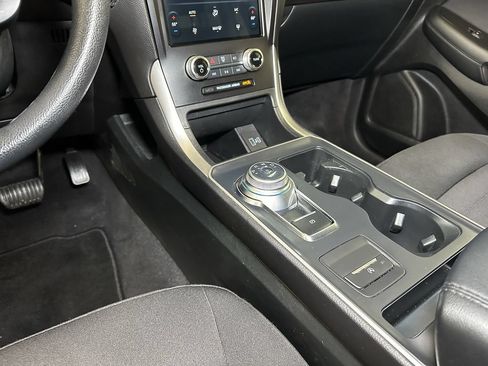 Used 2024 Ford Edge SE AWD/4WD image 33