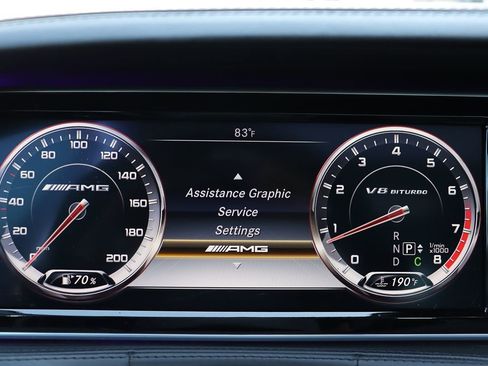 Used 2015 Mercedes-Benz S 63 AMG 4MATIC Sedan w/ Driver Assistance Package image 94