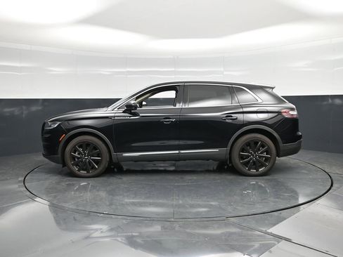 Used 2023 Lincoln Nautilus Reserve w/ Equipment Group 201A image 7