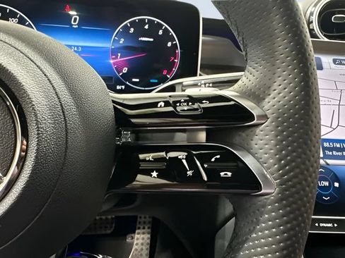 Certified 2024 Mercedes-Benz GLC 300 4MATIC image 18