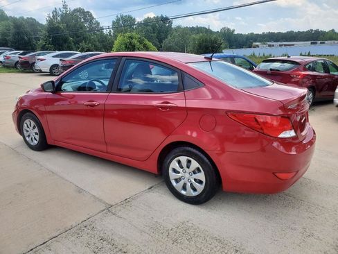 Used 2017 Hyundai Accent SE FWD image 11
