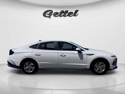 New 2026 Hyundai Sonata SE FWD image 7
