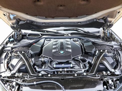 New 2026 BMW 760i xDrive image 25