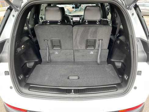 New 2025 Jeep Grand Cherokee L Limited w/ Luxury Tech Group II image 18