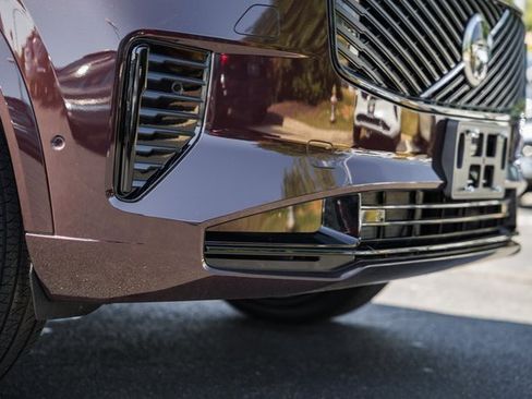 New 2026 Volvo XC90 B6 Ultra w/ Lounge Package image 13