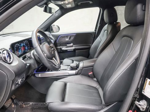 Certified 2023 Mercedes-Benz GLB 250 image 24