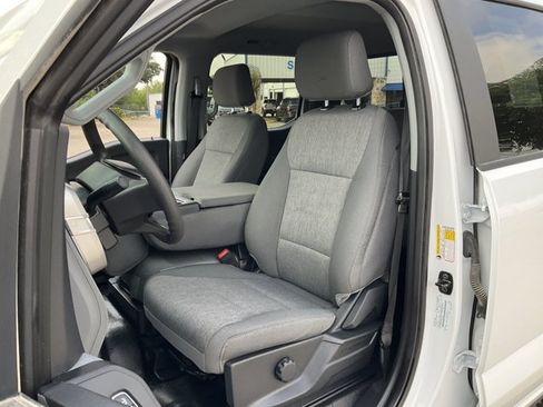 Certified 2025 Ford F250 XL w/ FX4 Off-Road Package AWD/4WD image 8