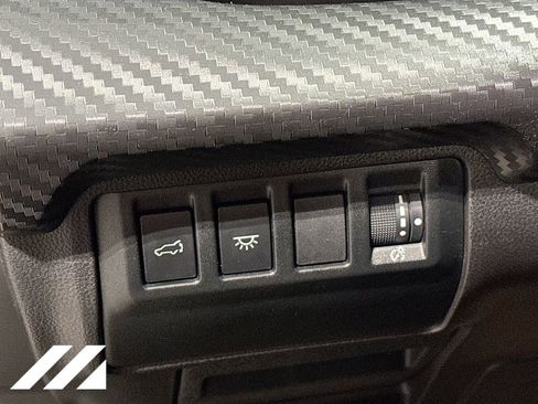 Used 2023 Subaru Ascent Premium w/ Convenience Package image 10