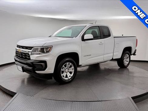 Used 2022 Chevrolet Colorado LT w/ Fleet Safety Package RWD image 2