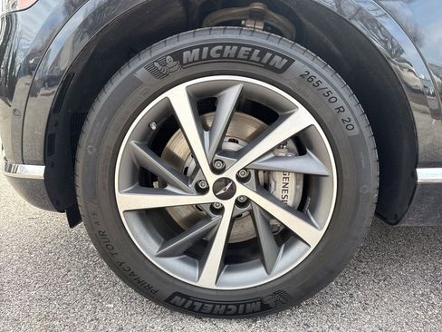 Used 2025 Genesis GV80 2.5T Advanced image 11