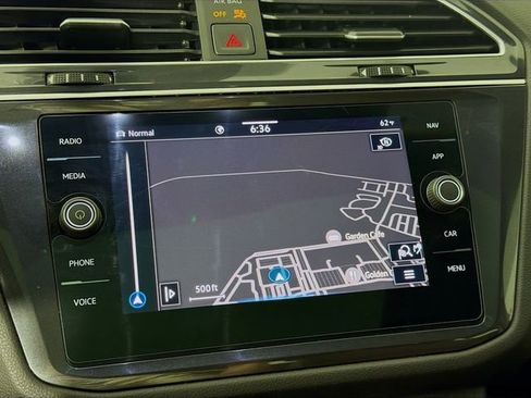 Used 2024 Volkswagen Tiguan SEL R-Line image 16