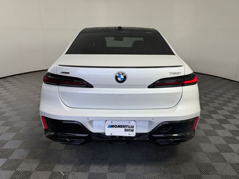Used 2024 BMW 760i xDrive w/ Executive Package AWD/4WD image 10
