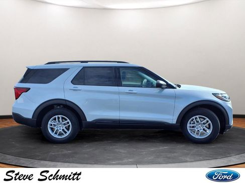 New 2026 Ford Explorer Active image 30