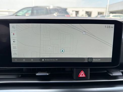 New 2026 Kia Carnival FWD image 12