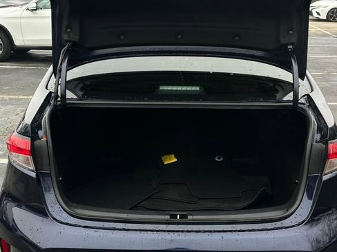 Used 2021 Toyota Corolla SE image 28