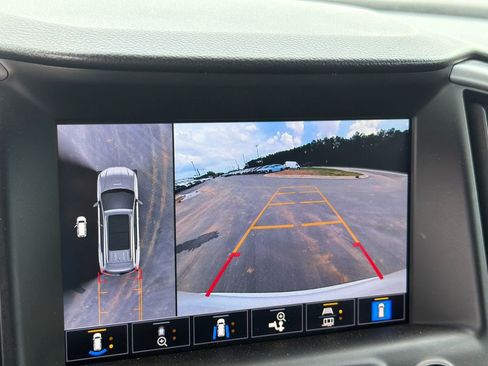 Used 2024 GMC Terrain AT4 w/ Infotainment Package II AWD/4WD image 29
