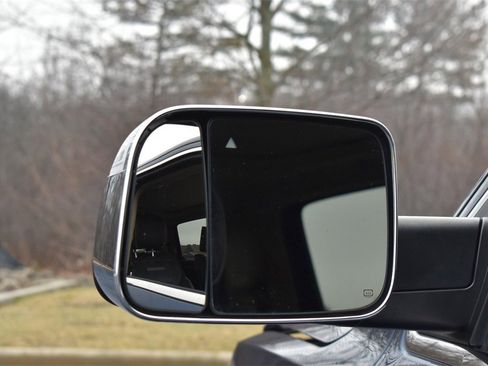 Used 2019 RAM 1500 Laramie image 33