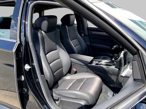 Used 2022 Honda Accord Sport image 8