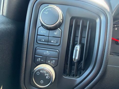 Used 2023 Chevrolet Silverado 1500 Custom AWD/4WD image 17