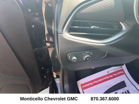 Used 2023 Chevrolet Malibu LS FWD image 11