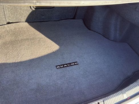 Used 2015 Toyota Avalon XLE Touring image 15