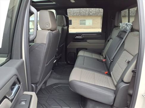 New 2026 Chevrolet Silverado 2500 ZR2 image 12