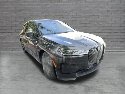 Used 2024 BMW iX xDrive50 w/ Premium Package AWD/4WD image 2